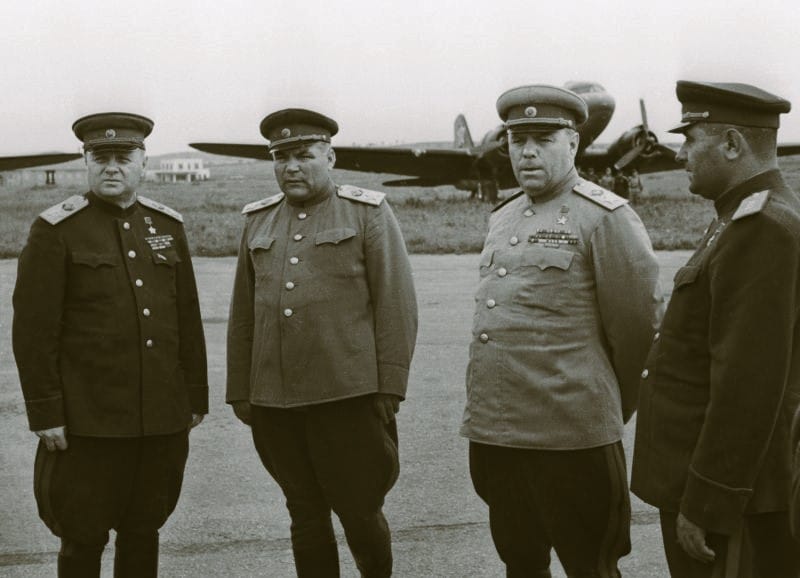 Marshals of the Soviet Union K. Meretskov, R. Malinovsky and A. Vasilevsky at Dayren airfield. August 1945. The author of the photo is Evgeny Khaldey. Copyright holder Anna Khaldei
